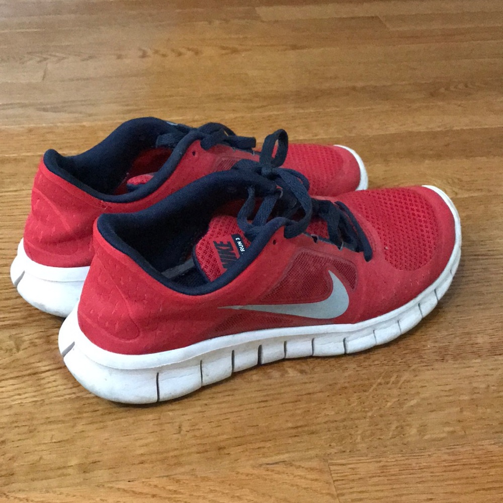 Nike Free Run 3 Red size 5Y